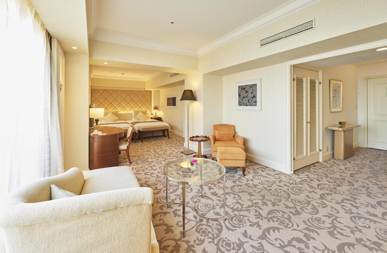 Hotel Okura Tokyo Bay Urayasu Eksteriør bilde A suite at the hotel