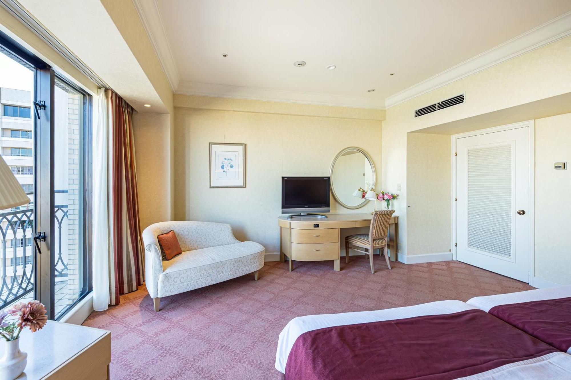 Hotel Okura Tokyo Bay Urayasu Eksteriør bilde