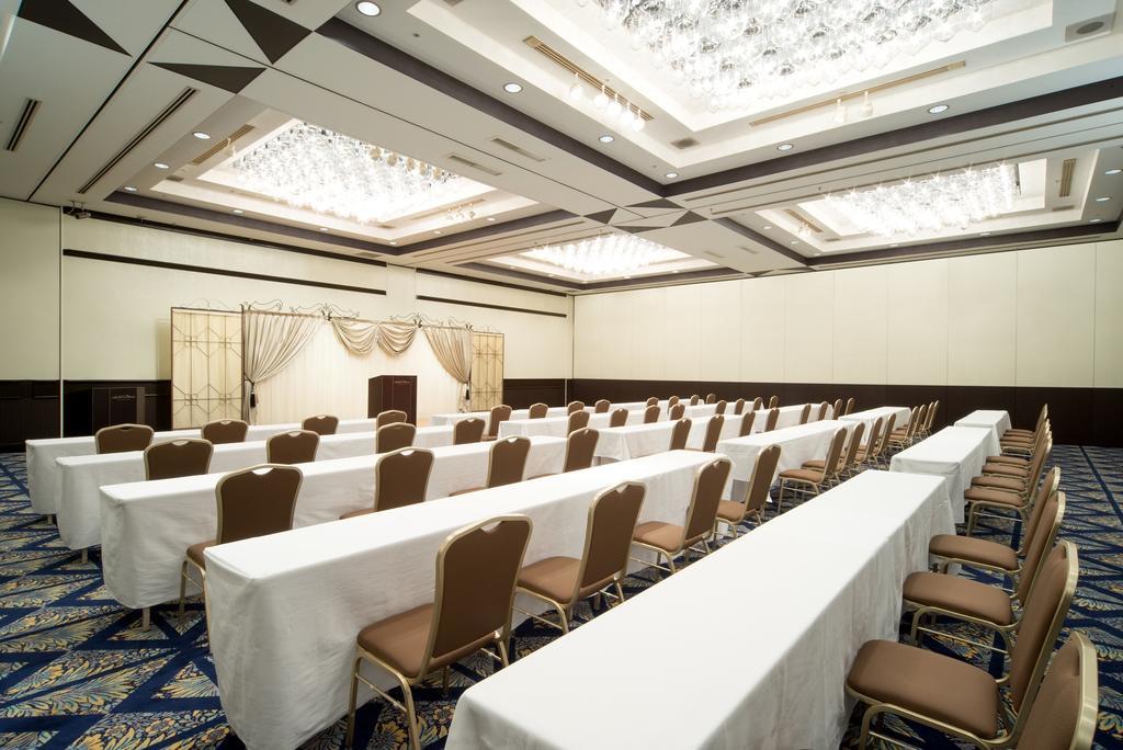 Hotel Okura Tokyo Bay Urayasu Eksteriør bilde A typical meeting room